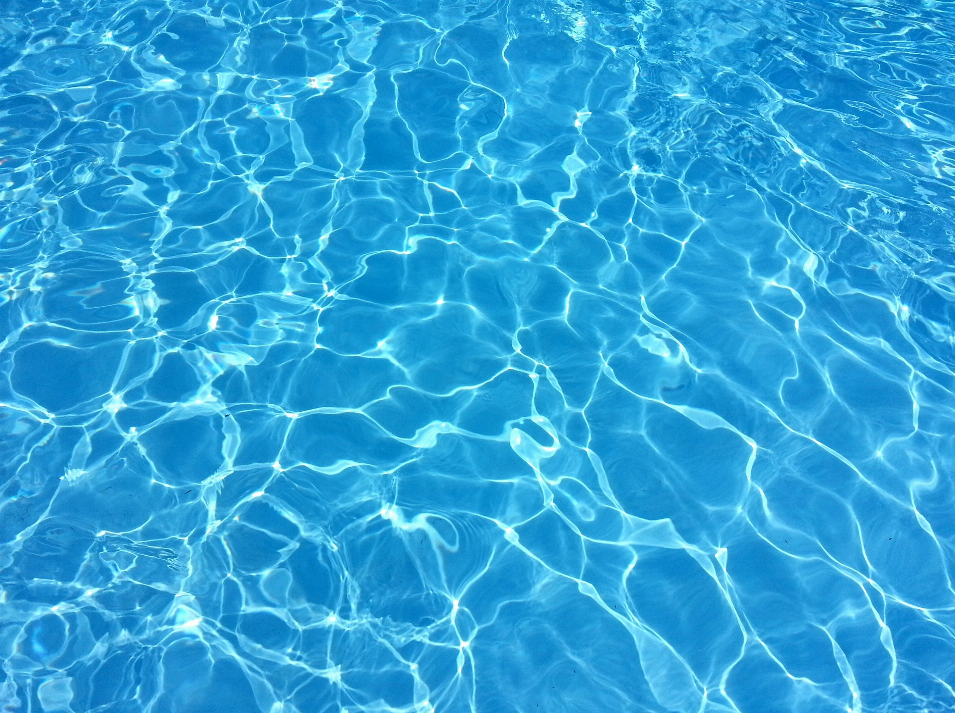 Comment entretenir l’eau de sa piscine ?