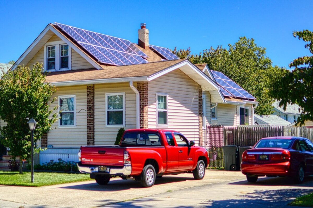 Évaluation de la quantité de panneaux solaires pour une maison de 200m2