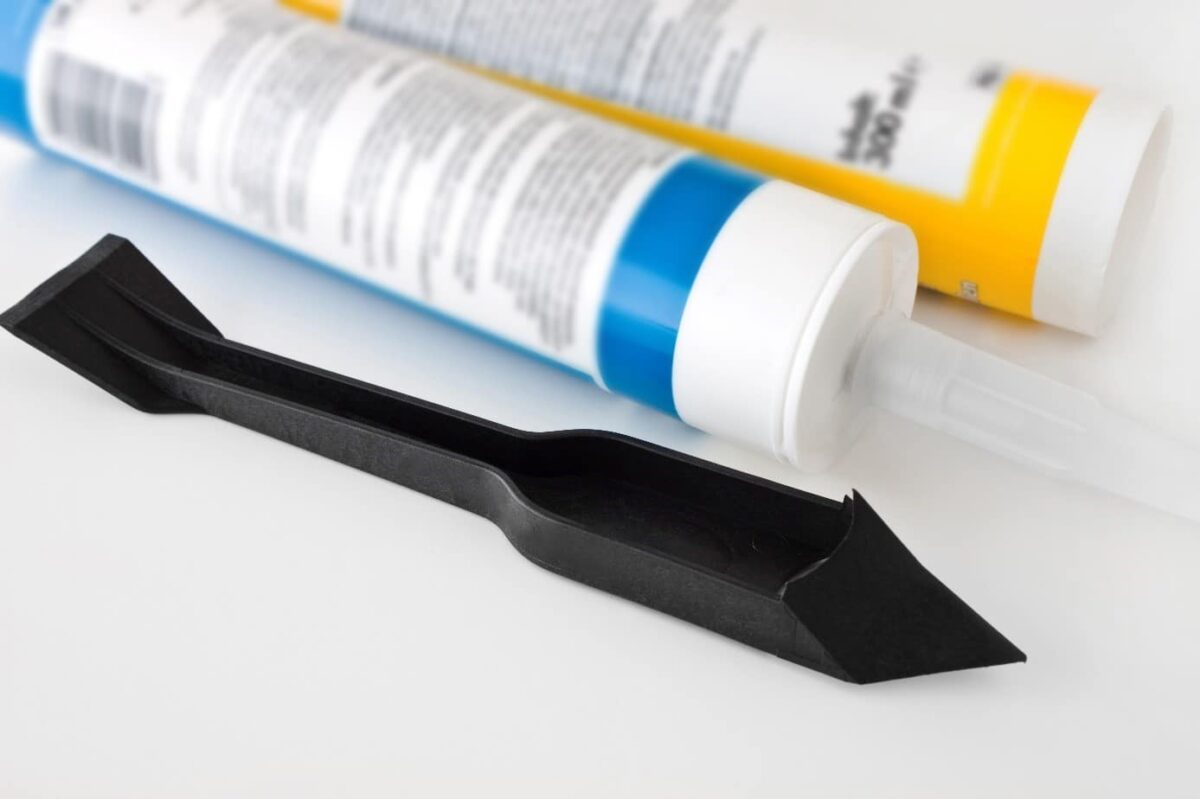 Comment appliquer correctement le mastic acrylique pour une finition parfaite ?