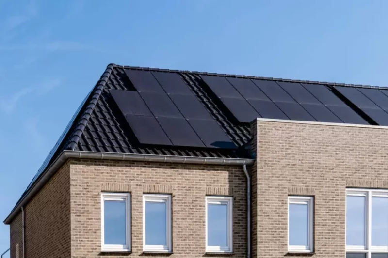 Combien coûte l'installation de panneaux solaires pour une maison de 100m2 ?