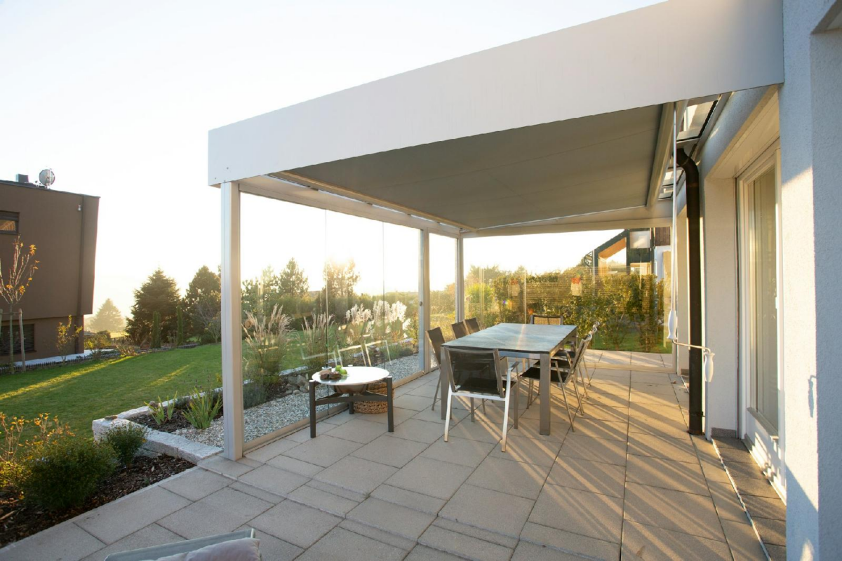 Découvrez les avantages & les bienfaits d&rsquo;une pergola sur mesure