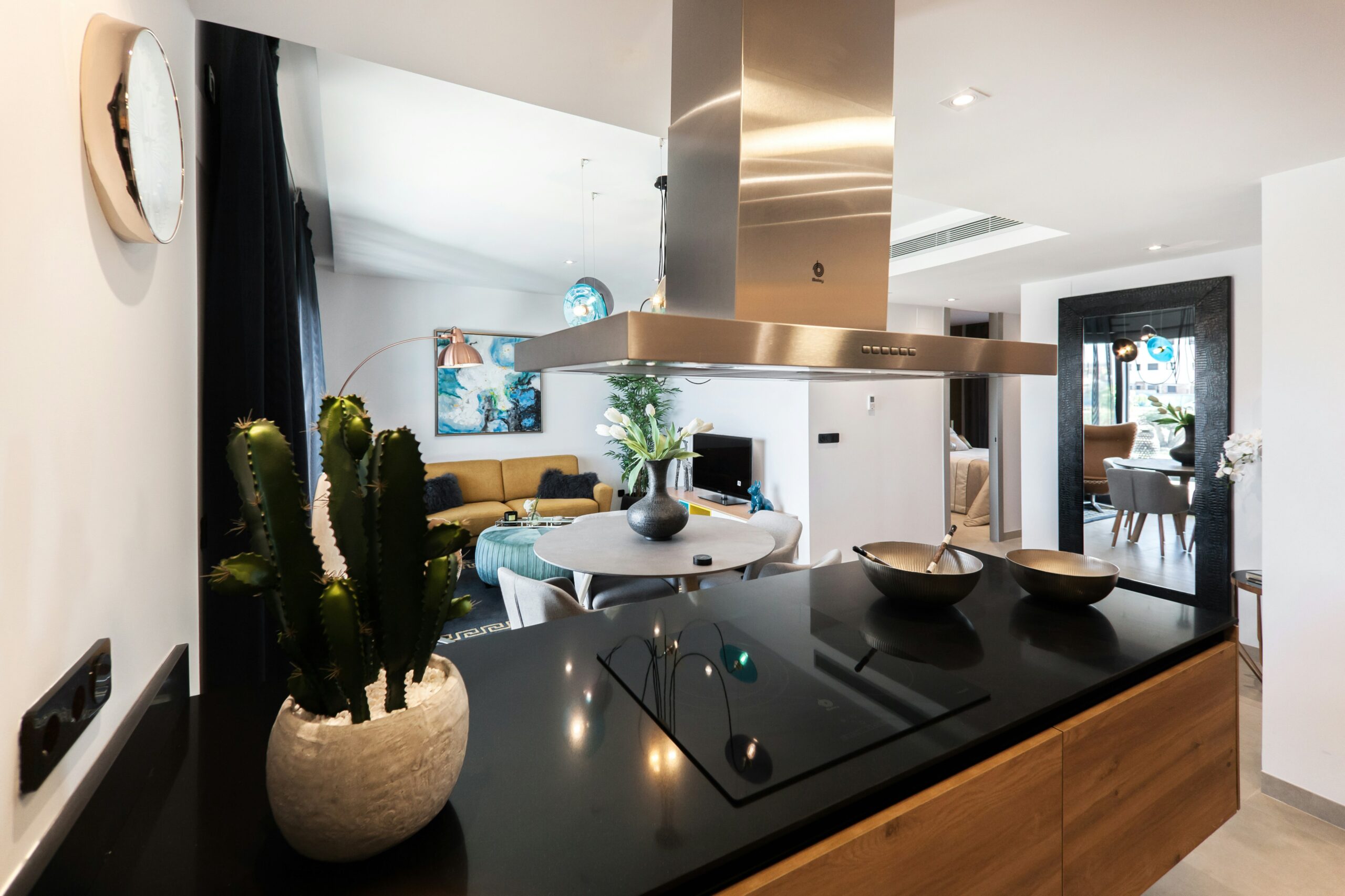 découvrez une large sélection d'éléments de cuisine pour aménager votre espace avec style et fonctionnalité.