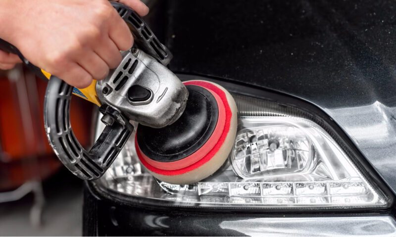 Quel est le tarif pour la rénovation des phares de voiture ?