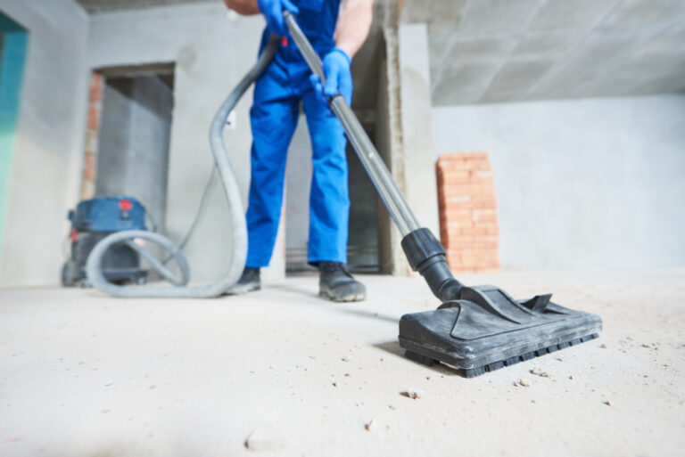 Comment bien choisir un aspirateur professionnel pour le ménage ?