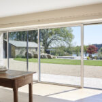 Choisissez entre fenêtre en aluminium ou en PVC pour votre maison