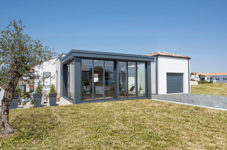 Comment réussir l'extension de votre maison avec une véranda ?