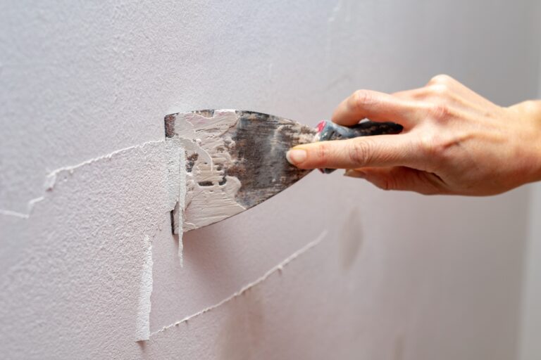 Comment décaper efficacement la peinture de vos murs ?