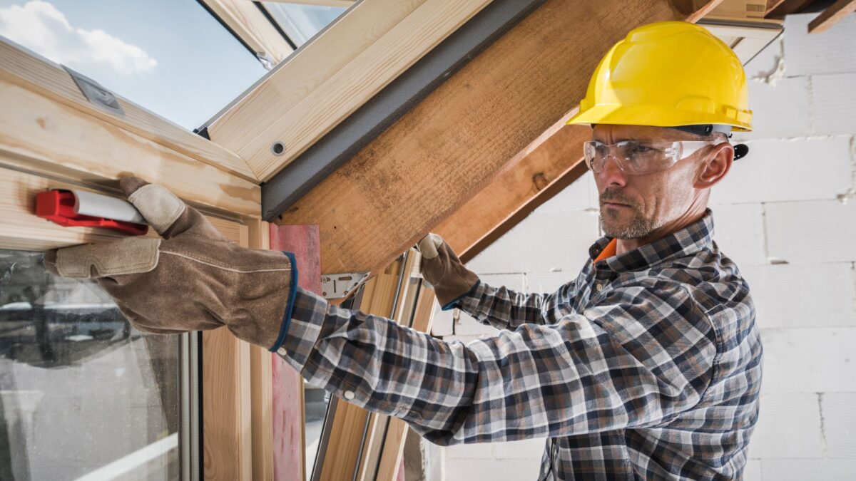 Le remplacement de fenêtre bois par PVC : guide pratique