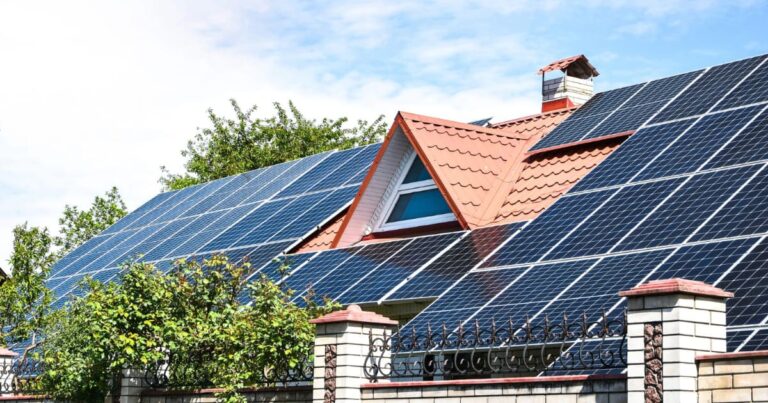 Combien de panneaux photovoltaïques sont nécessaires pour produire 5000 kW ?