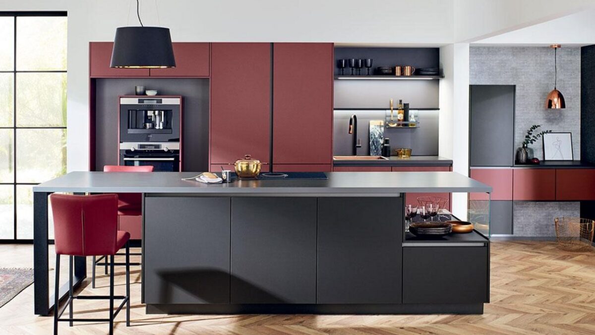 Comment intégrer une cuisine bordeaux dans votre intérieur moderne ?