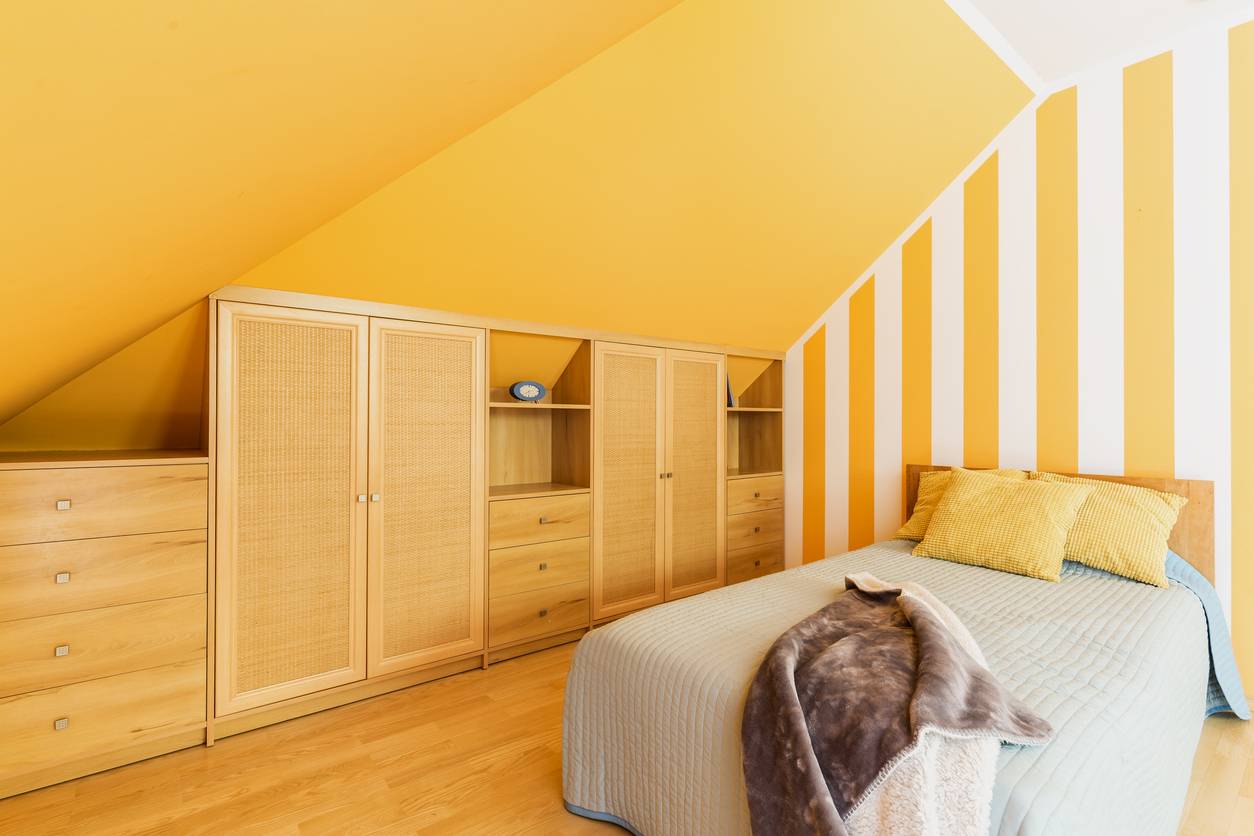 Réussir l'aménagement d'une chambre mansardée - Habitats Durables