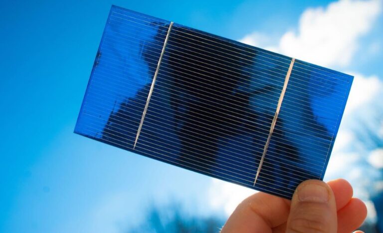 Corrigé EXCHET D'UNE ÉTUDE DE CELLULE Photovoltaïque