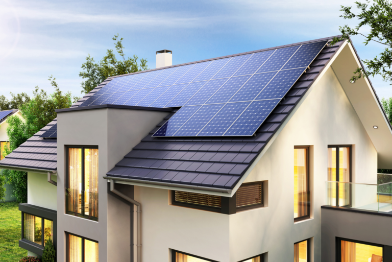 maison panneaux solaires