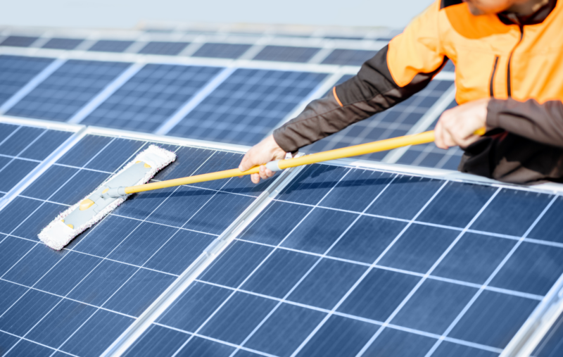  Panneaux solaires : mistral et calcaire, l'ennemi invisible