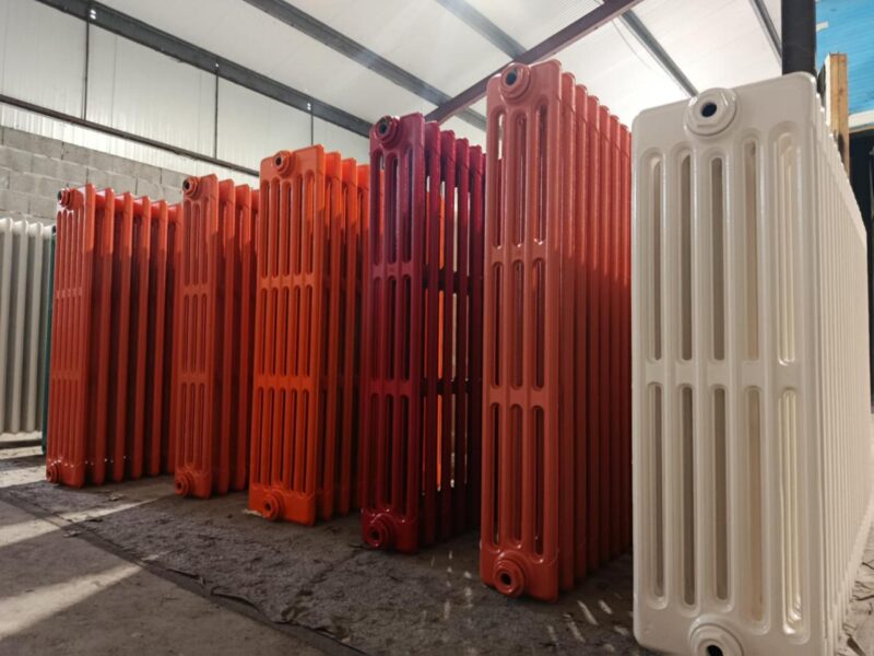 Radiateurs repeints dans différents coloris de RAL
